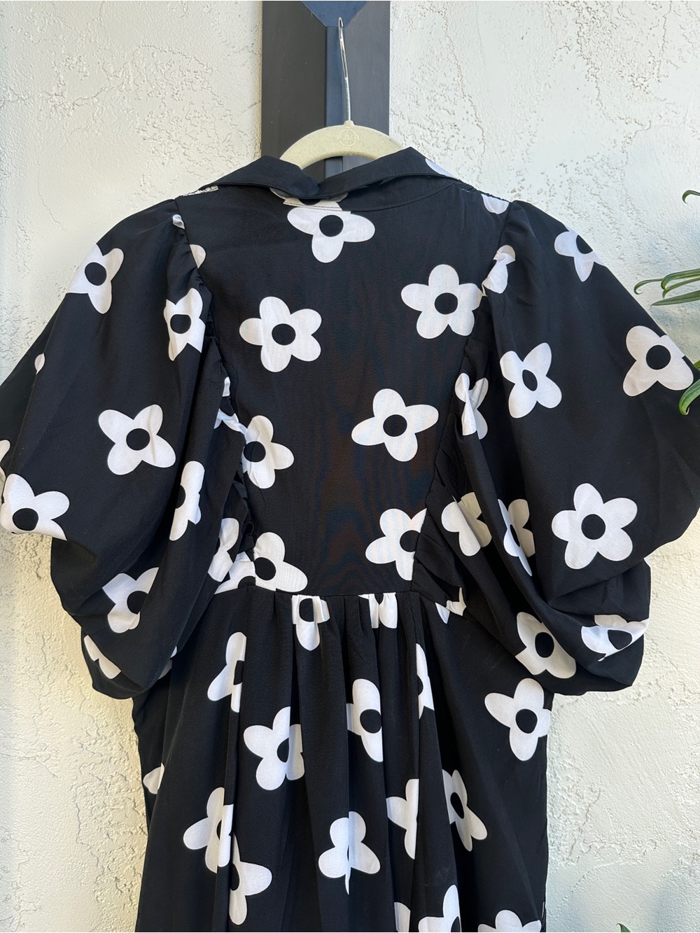 Anthropologie (Anniewear Los Angeles) Black Dress with White Floral Pattern, L - Picture 7 of 8